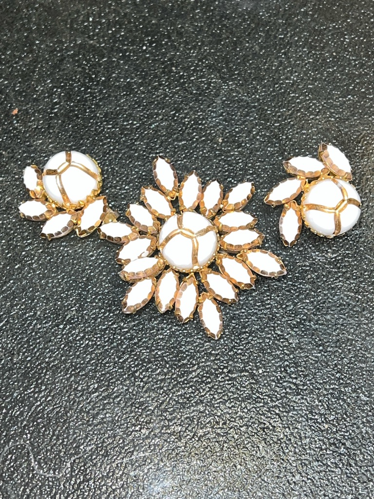 Hattie Carnegie Gold & White Starburst Statement Brooch And Earrings Set